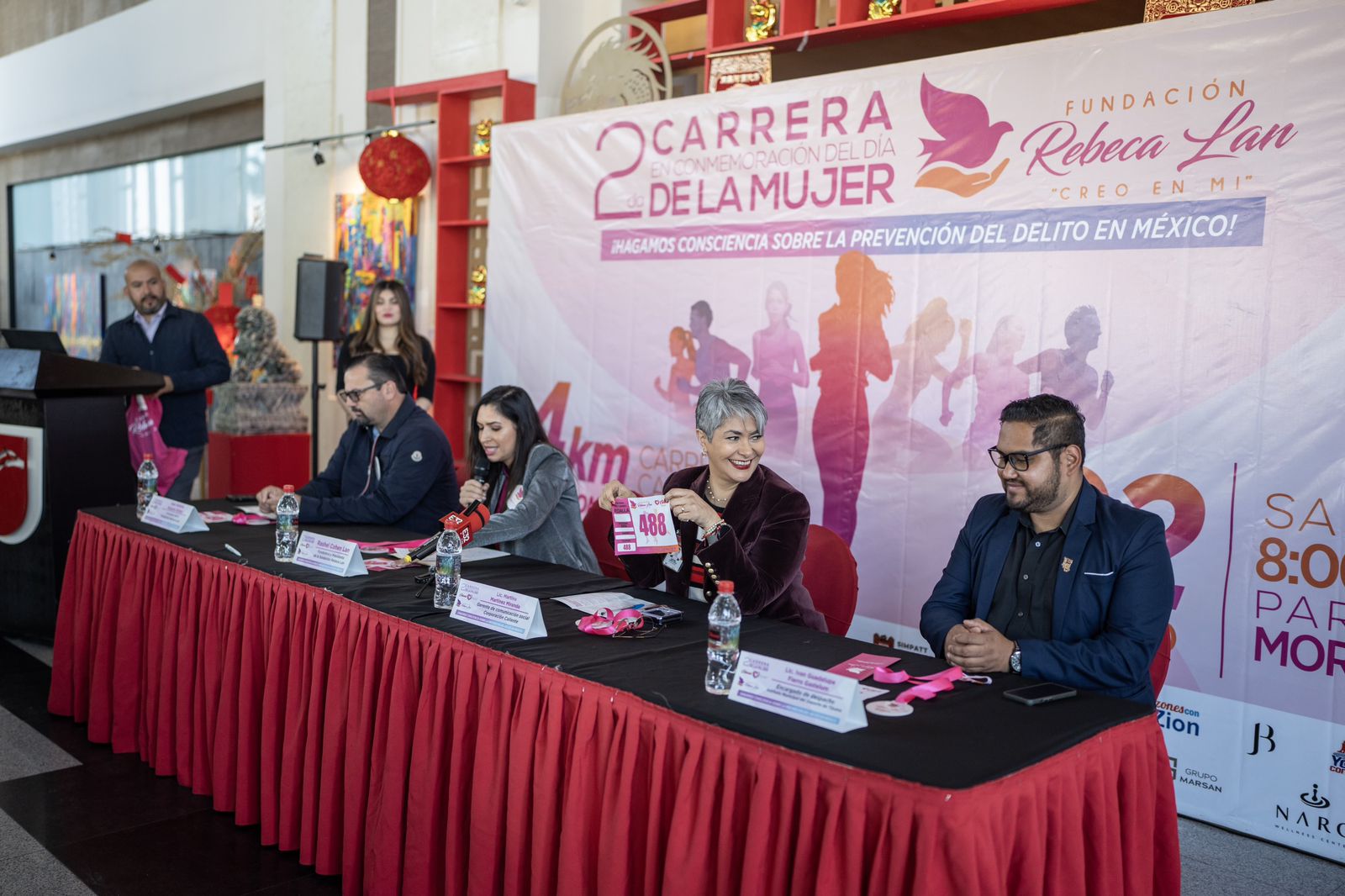 CELEBRAN CARRERA POR EL DÍA INTERNACIONAL DE LA MUJER | Plural.Mx